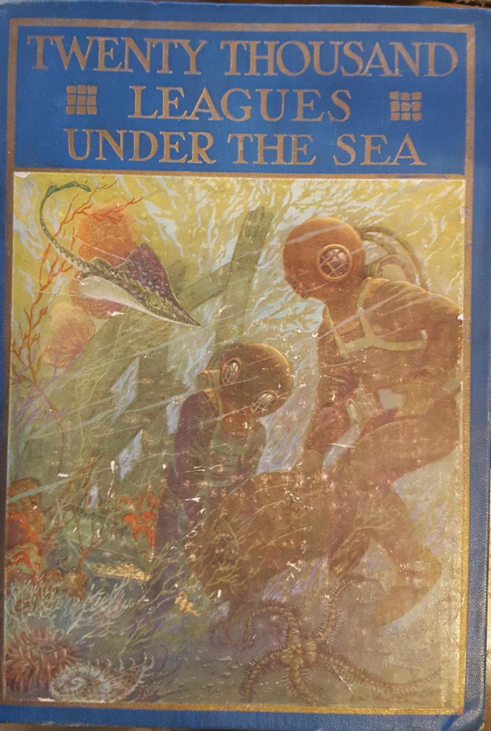 Twenty Thousand Leagues Under the Seas: An Underwater Tour of the World ebook cover