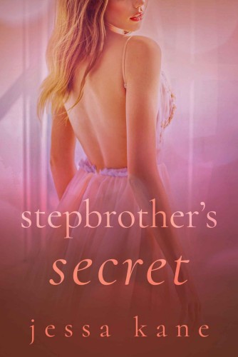 Stepbrother&acirc;&euro;&trade;s Secret ebook cover